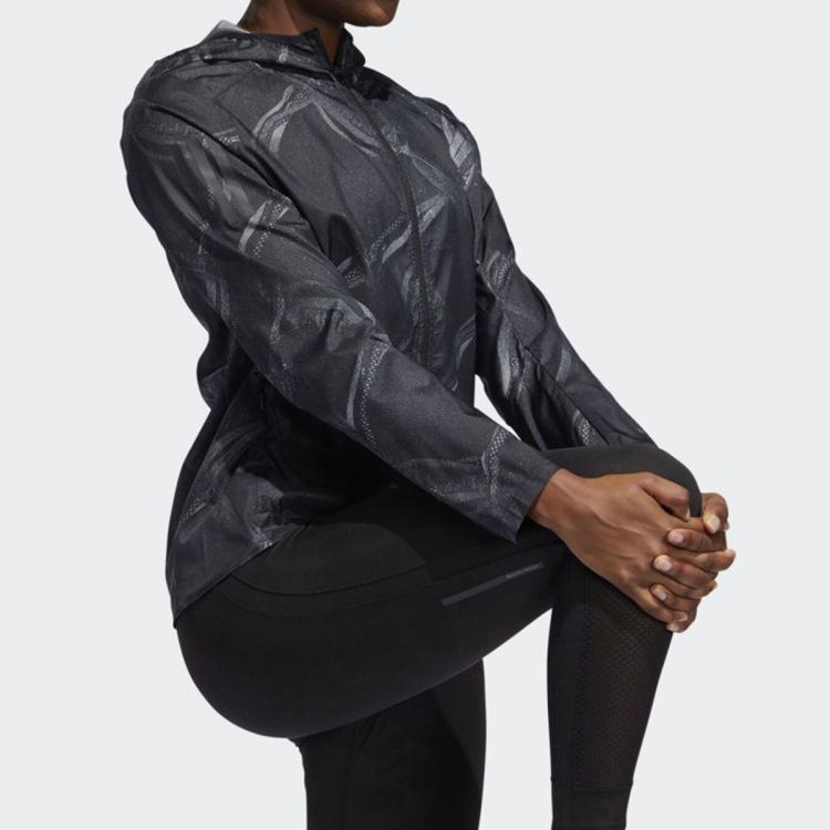 adidas 阿迪達(dá)斯 女子透氣耐磨運(yùn)動(dòng)服印花拼色防風(fēng)外套連帽夾克修身款女裝