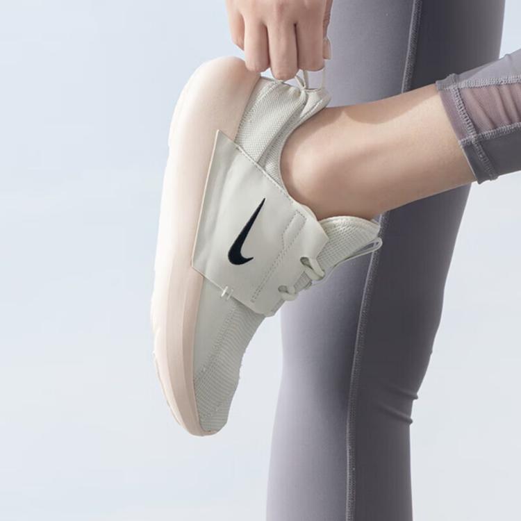 NIKE 耐克 E-SERIES AD 女子運動鞋 DV8405-004