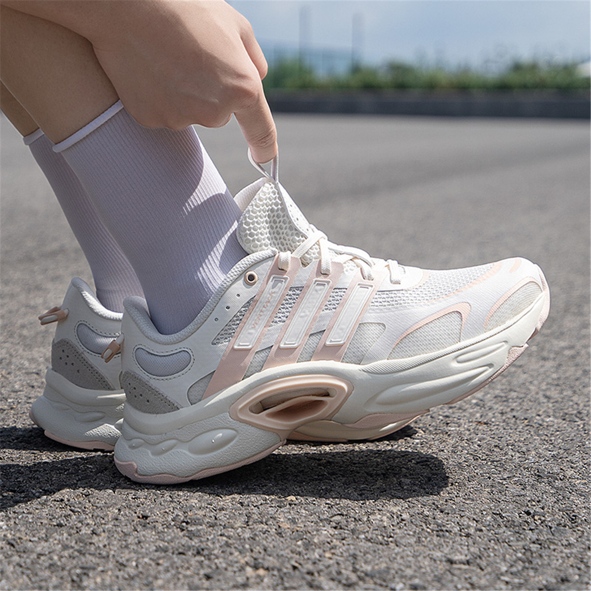 adidas 阿迪達斯 CLIMACOOL 女款跑步鞋