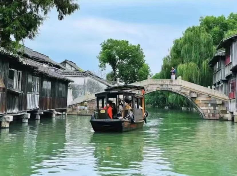 美團：杭州4天3晚半自由行烏鎮1晚＋漫步西湖雷峰塔+千島湖＋烏鎮東柵3選2(接送站)