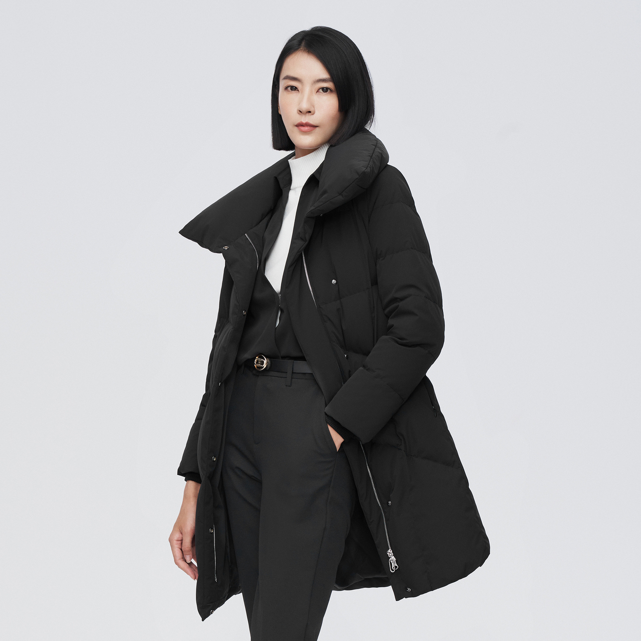 波司登 女士鵝絨羽絨服簡約翻領腰帶設計修身千鳥格加厚防風保暖冬