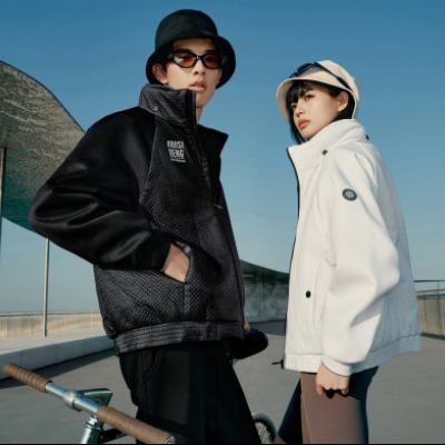 BOSIDENG 波司登 新一代輕薄短款羽絨服 男女同款 顏色任選