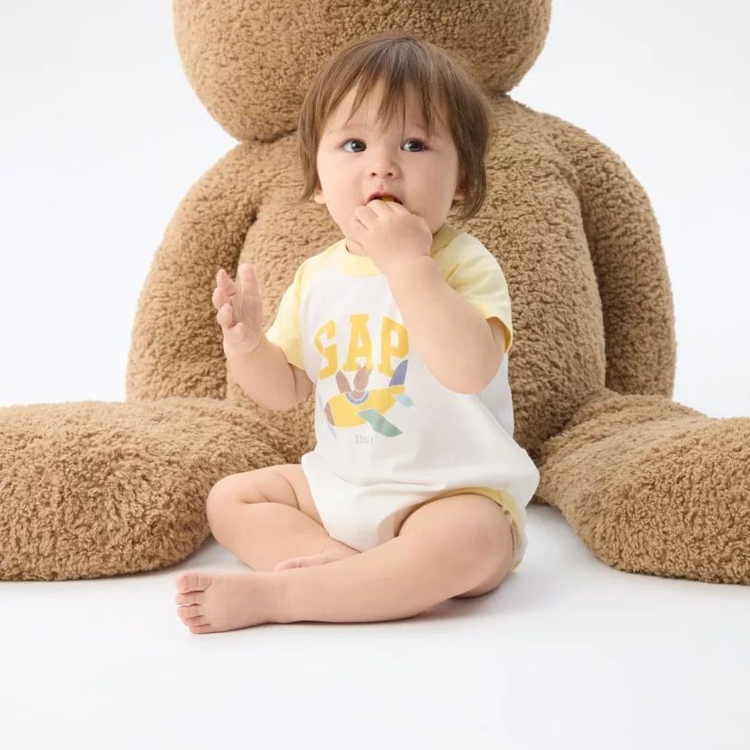 Gap嬰兒2025夏季款純棉印花logo撞色插肩袖連體衣兒童裝774571