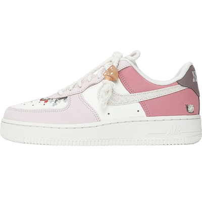 NIKE耐克女子WMNS AIR FORCE 1 07 LX運動休閑鞋IB8874-111