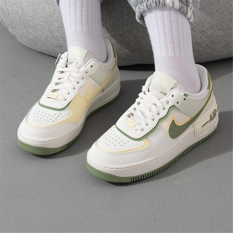 NIKE 耐克 女款低幫板鞋 FN6335