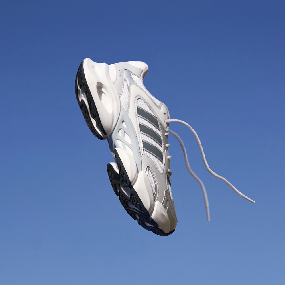 adidas 阿迪達斯 MEGASTRIDE 男女通用休閑運動鞋 OOK83-2025A