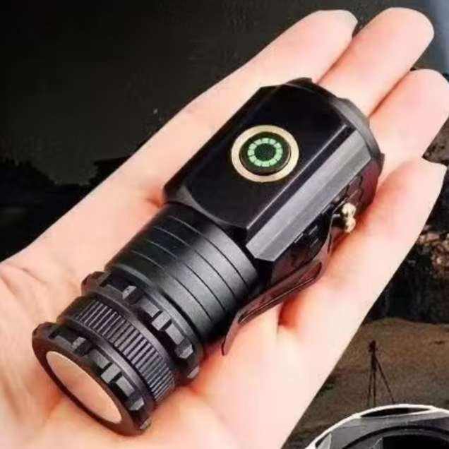 強(qiáng)光手電筒 1件